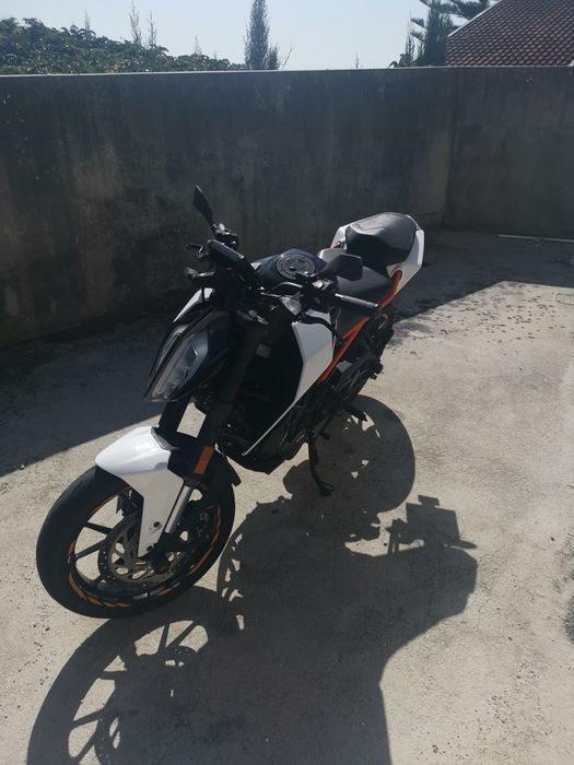 KTM Duke 125 de 2016