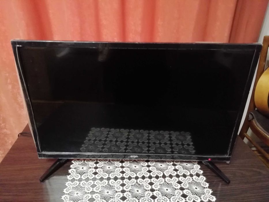 Телевізор, монітор ergo LE 24CT5500AK
