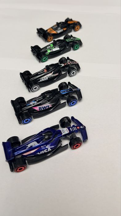 Машинки Hot Wheels