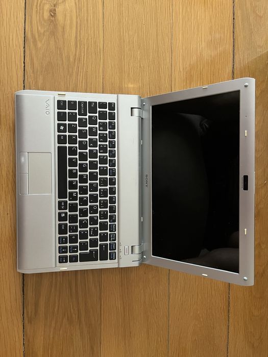 Sony Vaio Laptop64861519558275122