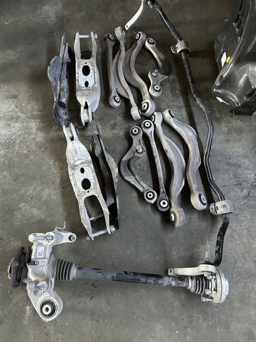 Подрамник підрамник подвеска Audi Q7 4M