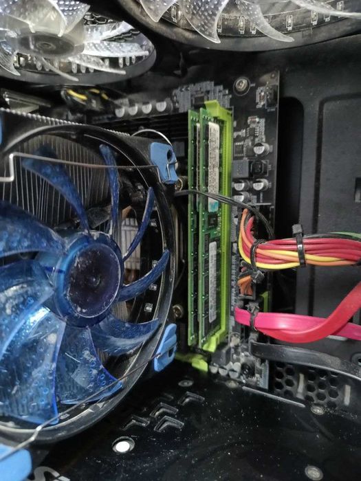 Продам ПК, мощный, с хорошей видеокартой, и небольшим дефектом