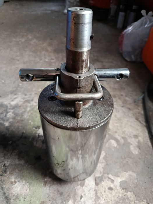 Прес гідравлічний домкрат