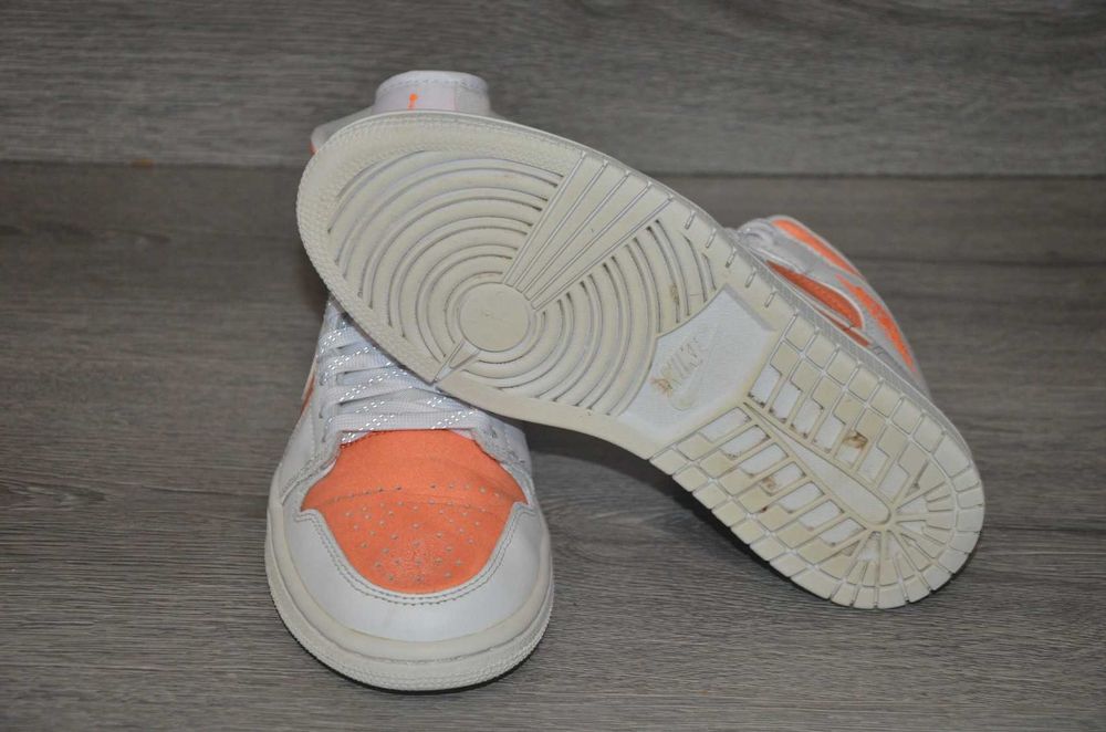 Продам кросівки Фірма NIKE.