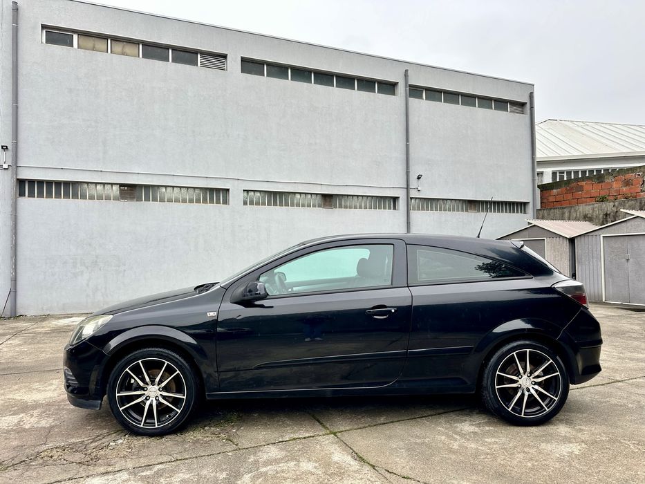 Opel Astra GTC 1.3CDTI