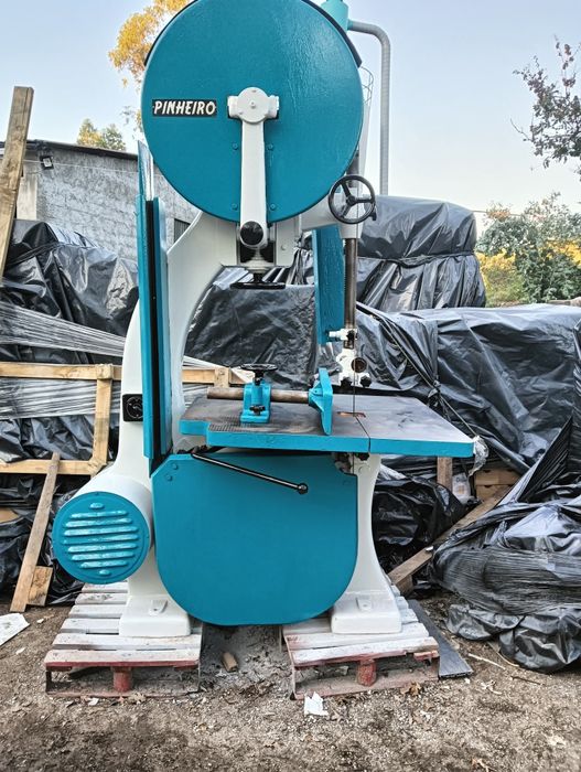 Serra de fita pinheiro