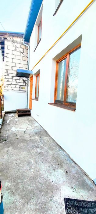 Купуйте будинок поблизу ТЦ Чайка