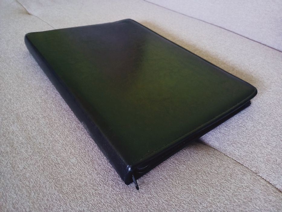 Teczka że skóry naturalnej premium jak nowa 26* 37 cm a4