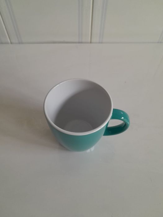 2 Canecas verdes de cerâmica