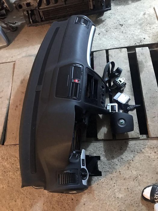 Торпеда безпека airbag Skoda octavia А5