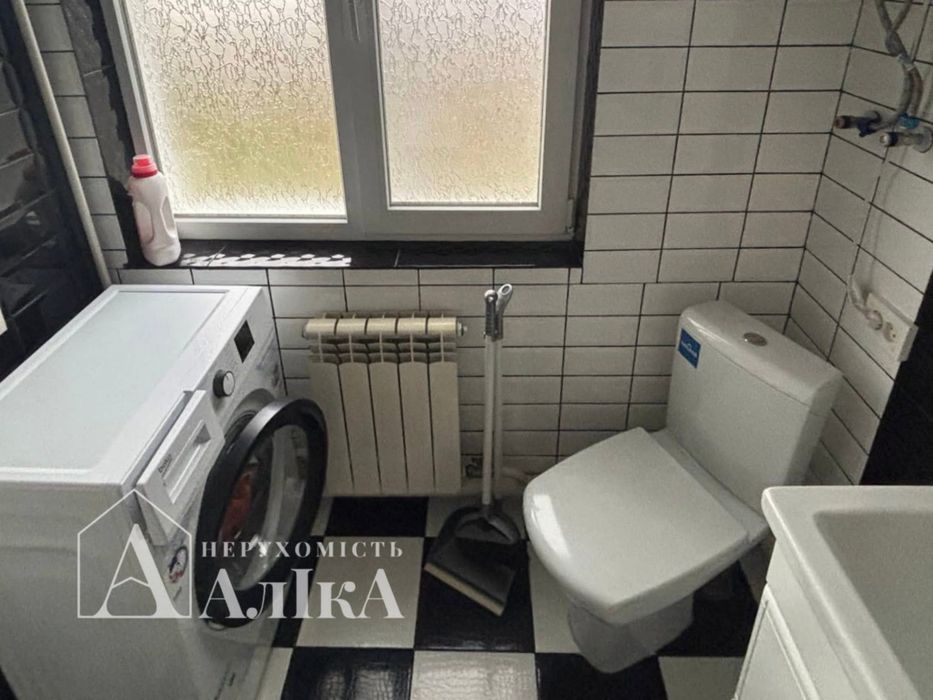 Продам будинок на березі річки Дністер