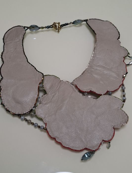 Кольє і сумочка з бісеру