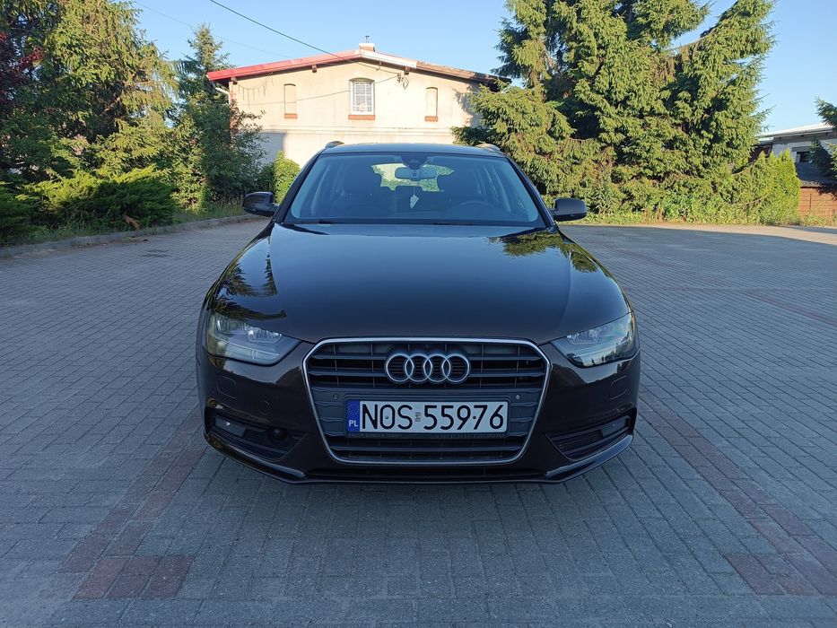 Audi A4 B8 lift, 2.0 TDI 143km, manual, bogate wyposażenie .