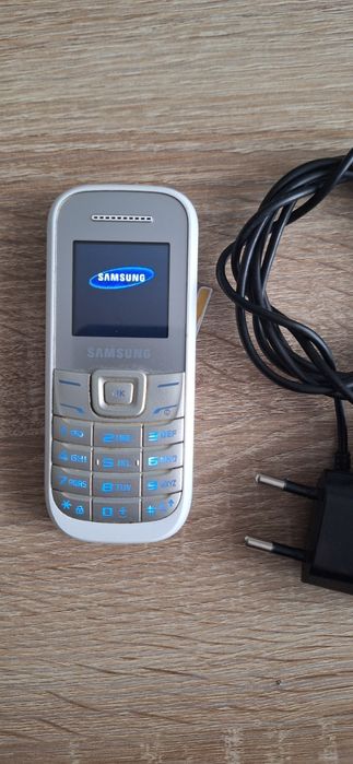 Samsung GT-1200R