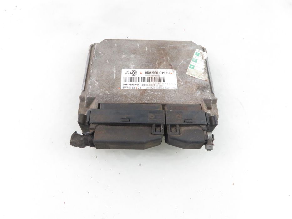 Sterownik Vw Golf IV 1.6 06a906019bf