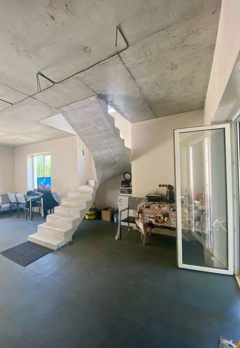 Шпитьки ТЕРЕЩЕНСЬКІ ОЗЕРА частина дуплексу 106 кв м + зем ділянка