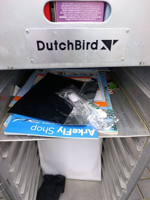 Szafka samolotowa klm