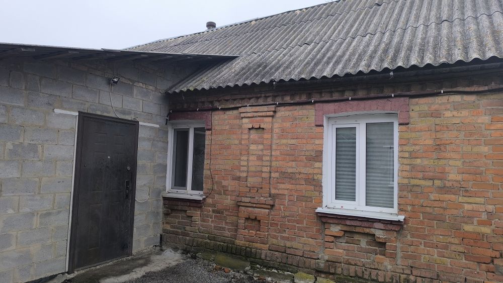 Продам цегляний будинок в селі П'ятигірка з зручностями
