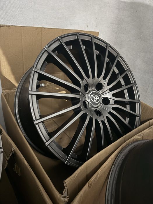 Aluflegi 5x114.3 19” Toyota Avensis Camry C-hr Highlander Rav 4 Prius