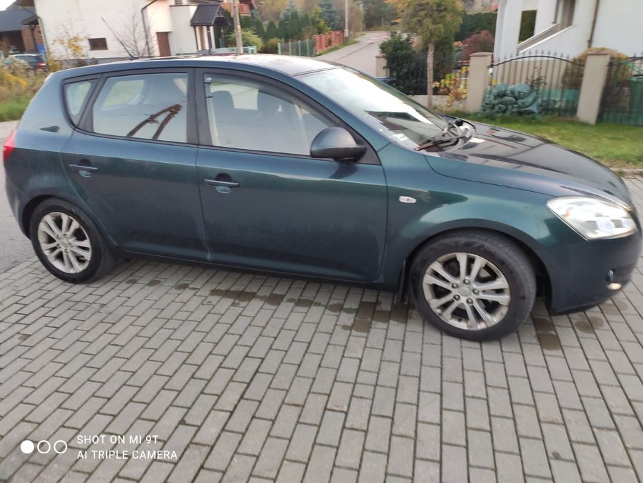 Kia cee'd 2007.  1.6 Crdi   2 kpl.  kół. * HAK