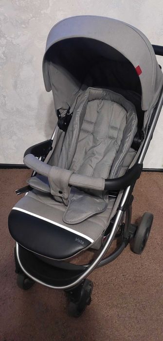 Прогулянкова коляска Carello Vista