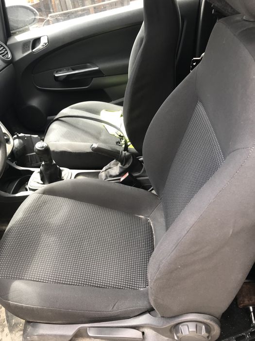 Opel corsa D 1.3 CDTI Ano 2007