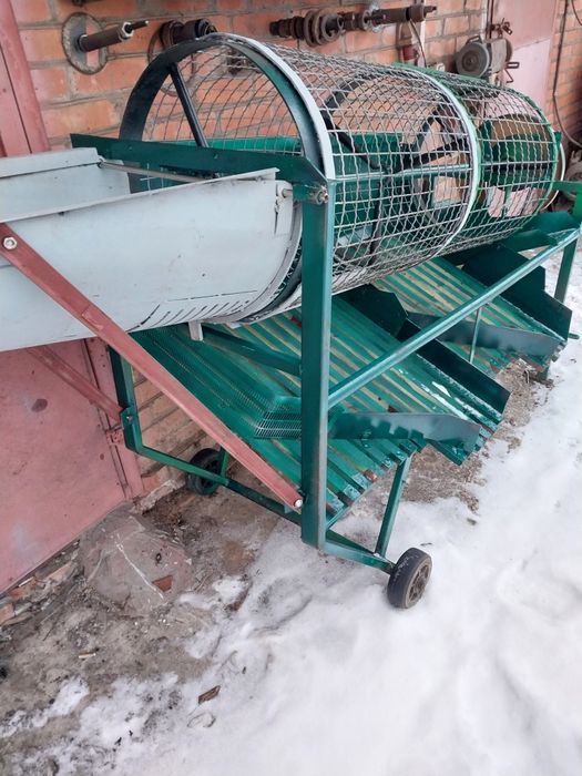 Картоплесортувалка тракторна