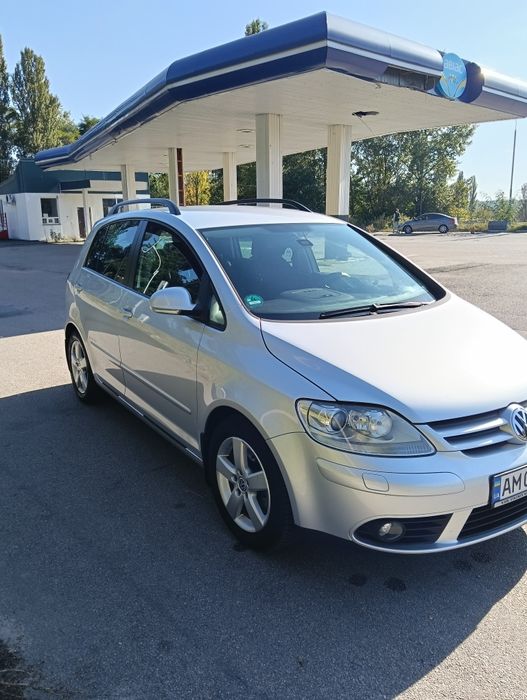 Продам власне авто Volkswagen Colf Plus