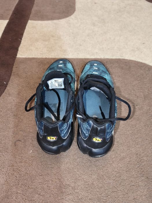 Продам кроссовки Nike 39 размера.