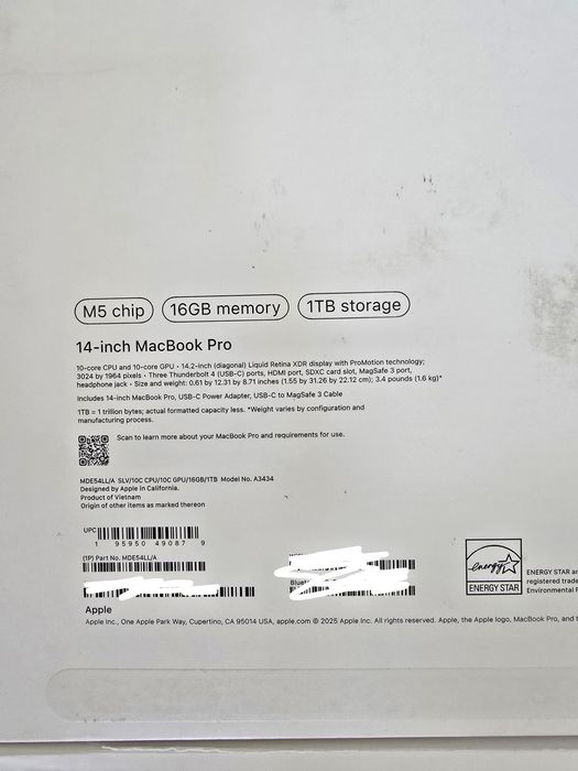 Ноутбук Apple MacBook Pro 14 M5 16/1Tb Silver