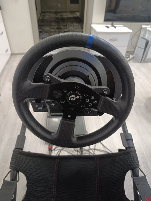 Thrustmaster T300 RS GT + Playseat Challenge | PS5/PS4/PC