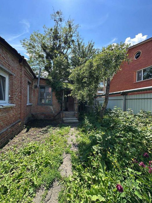 Ціну знижено!!! 2-к квартира в центрі, погріб, 38 м²