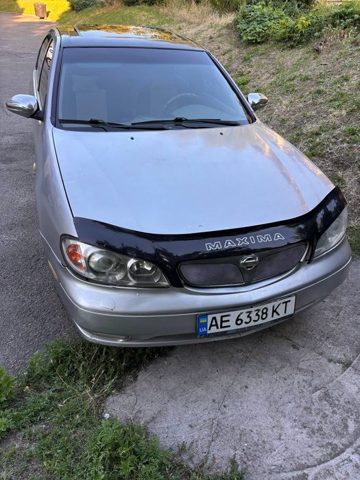 Продам Nissan Maxima А33  Автомат 3л газ-бензин