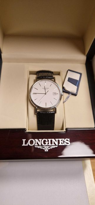 Longines Presence L4.790.4.12.2 zegarek (z grawerunkiem firmowym) 2021