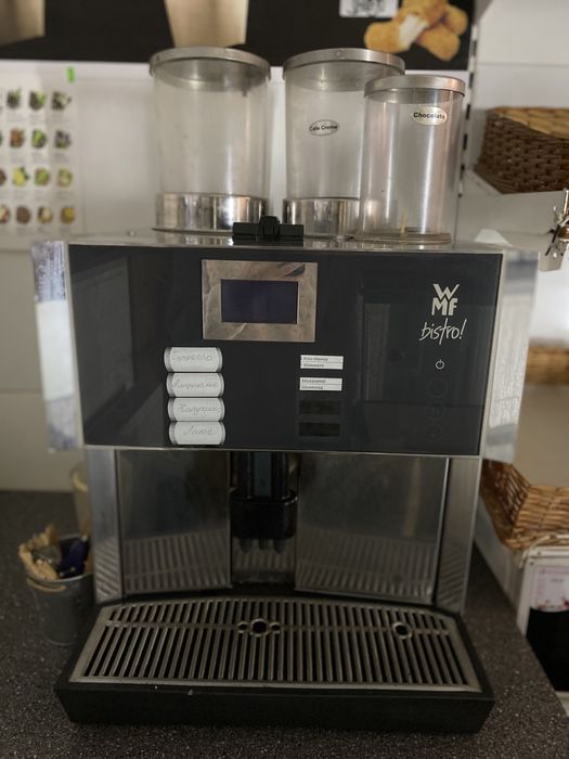 Продам кофемашинуWMF bistro