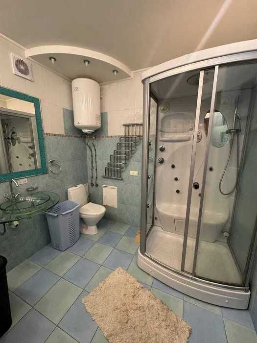 пр Берестейський 103, простора 4к, м Житомирська,Святошино