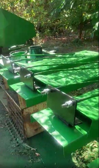 Приставка соняшникова