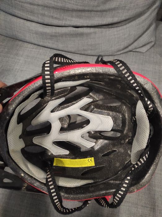 Capacete btt marca Unbranded usado