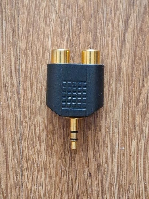 Безпровiдна клавiатура ,  перехідник jack 3,5mm - 2RCA.
