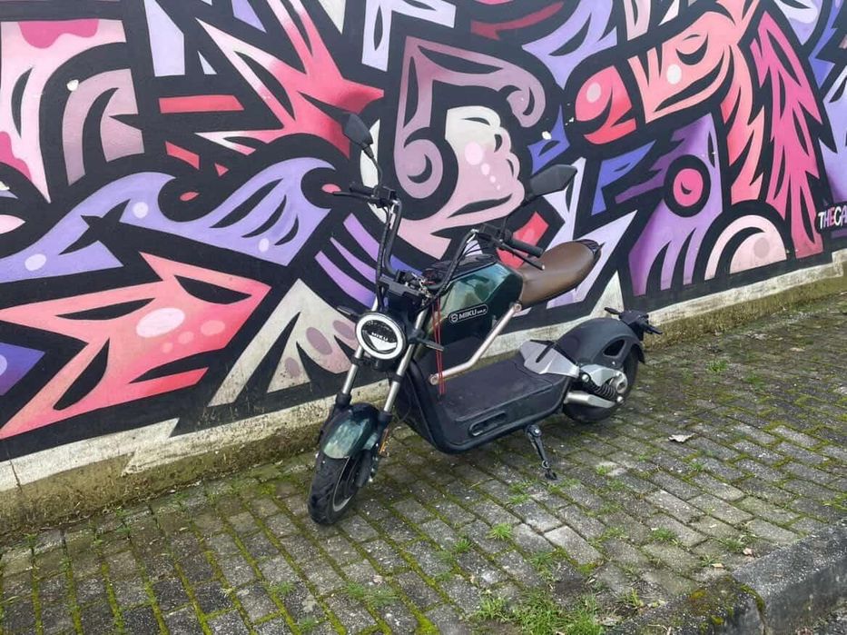 Moto elétrica faz 60 km