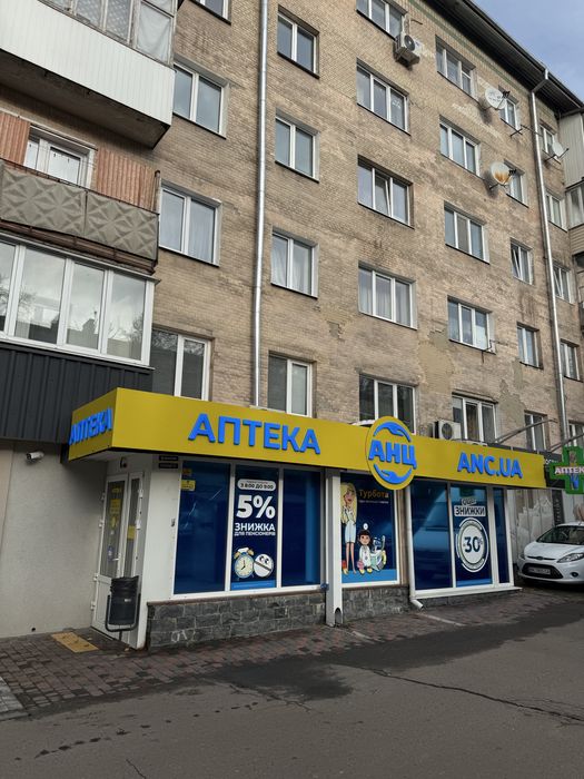 Оренда приміщення по вул.Степана Бандери