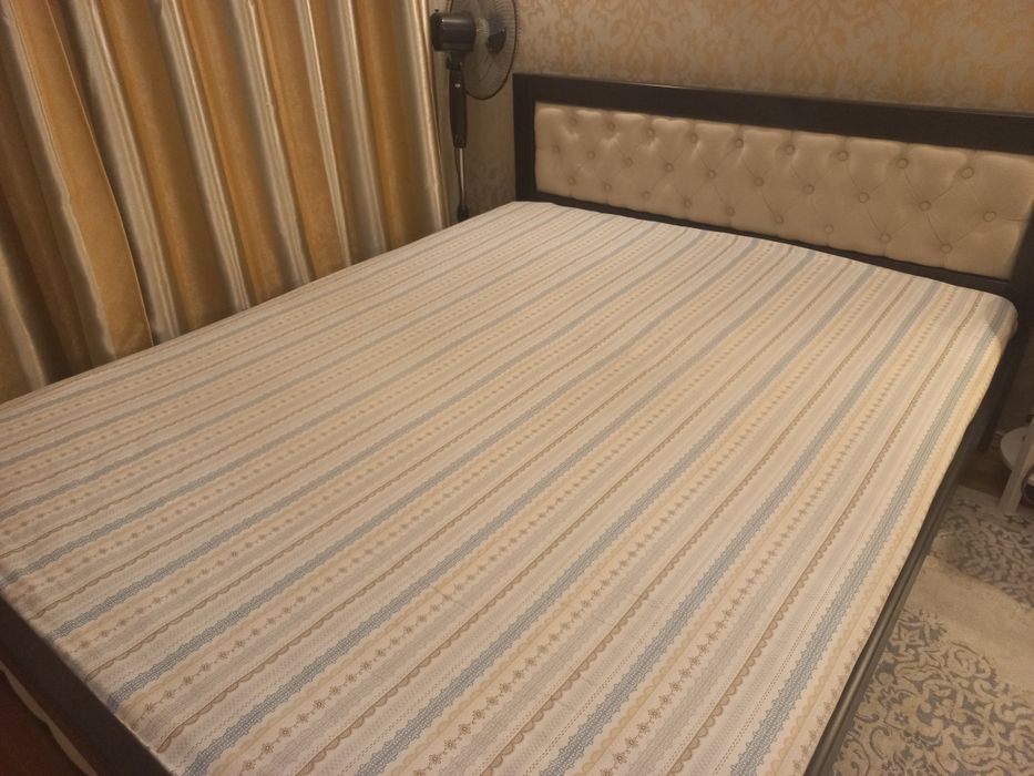 Ліжко букове 1.6×2м без матраса