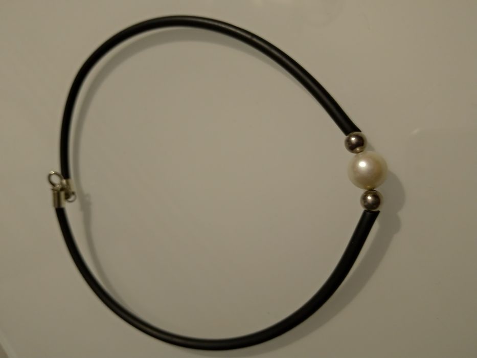 Colar Preto com Pérola - Mulher