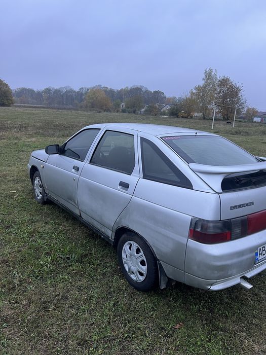 Автомобіль Ваз2112