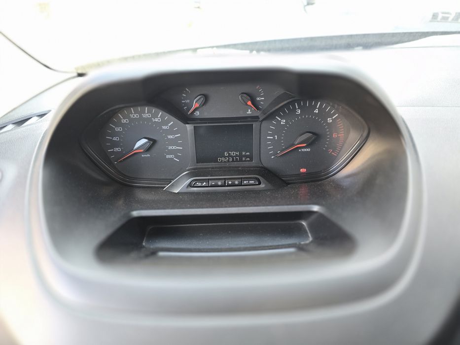 Peugeot Partner 1.5 BlueHDI 03/2021 Nacional c/ caixa térmica