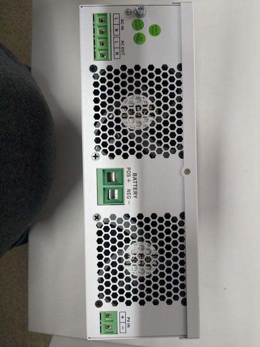 Гібридний інвертор 12v 1500w