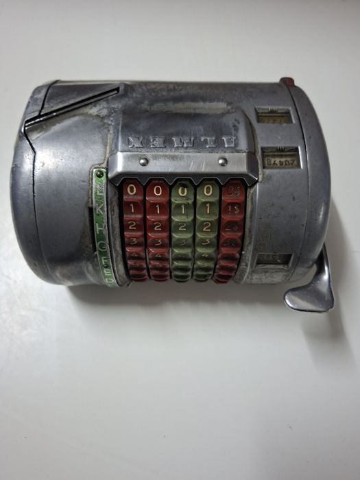 Antiga maquina bilhetes autocarro, marca ALMEX