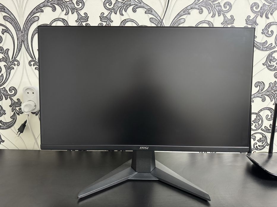 Ігровий монітор MSI G255F 180Hz