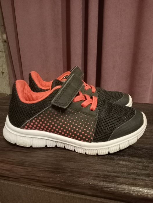 Кросівки для дівчинки