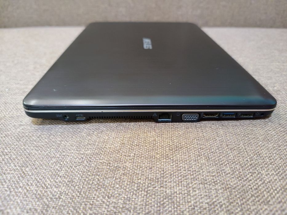 Ноутбук Asus R540S (Pentium N3710 - 4 ядра/4 Гб RAM/256 Гб SSD)